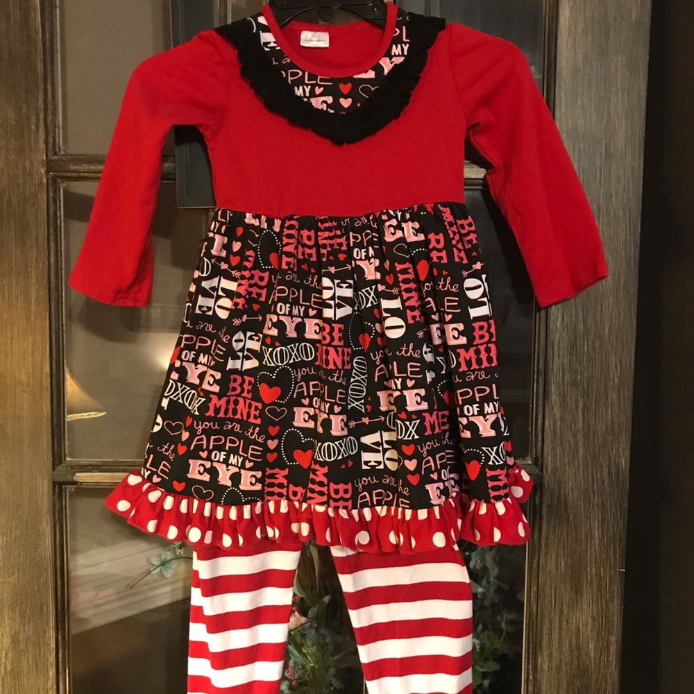 2 piece Valentine set. Sz 5